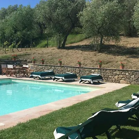 Sleeps 12 Pool Air Con Wifi